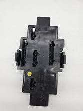 Support de feu arrière droit VW Polo 86C 867945257D